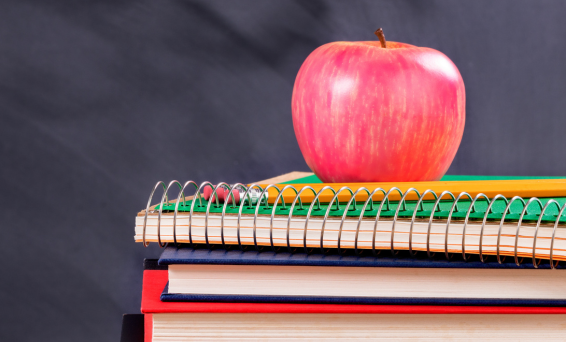 Back to school blackboard 566x342