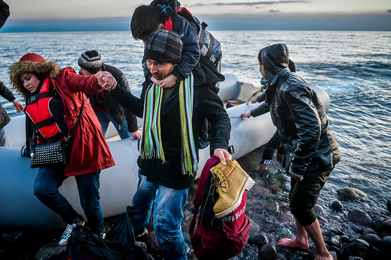 Refugees arriving on lesbos